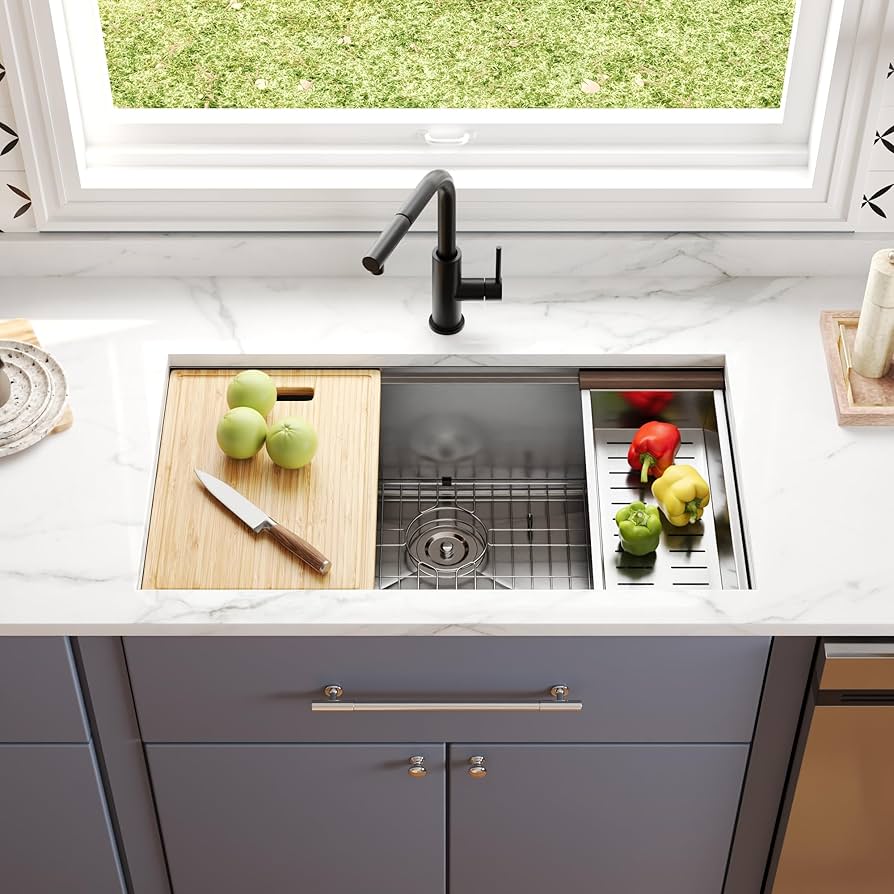DeerValley 33x18 Inch Undermount Kitchen Sink Workstation